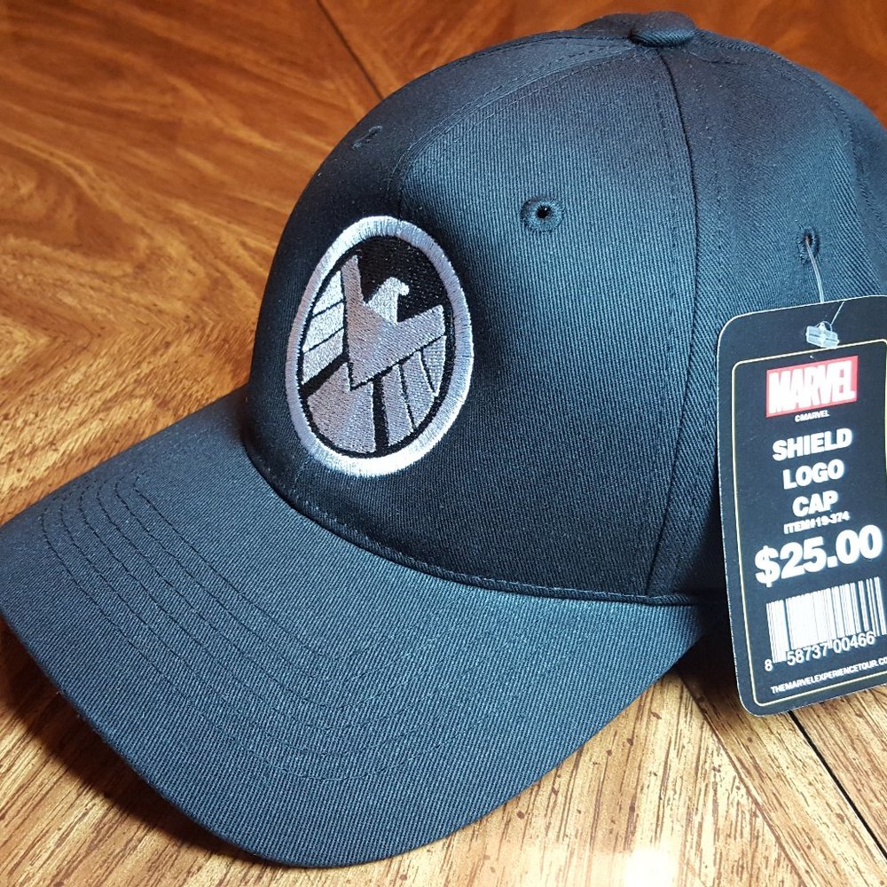 MARVEL SHIELD LOGO BLACK CAP - Adjustable Size Hat - Picture 1 of 9